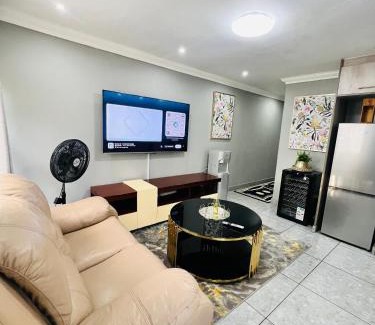 Vanderbijlpark Apartamento | Affordable Modern Stay