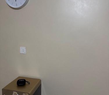 Central Province Apartamento | Affordable, Near UN, Fully-Furnished 1-Bedroom Gem