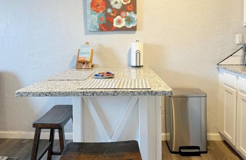 Central Oklahoma City Casa | Affordable Okc 1br Walk To Paseo Arts #20b