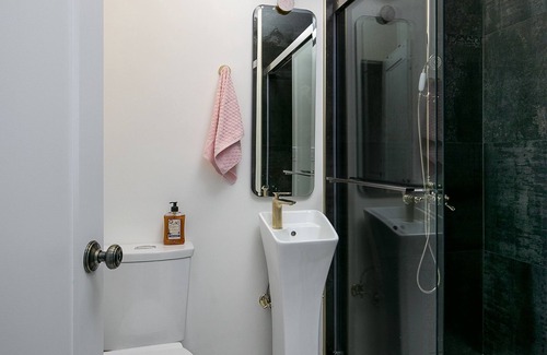 Westlake Apartamento | Affordable Queen Studio Near DTLA!