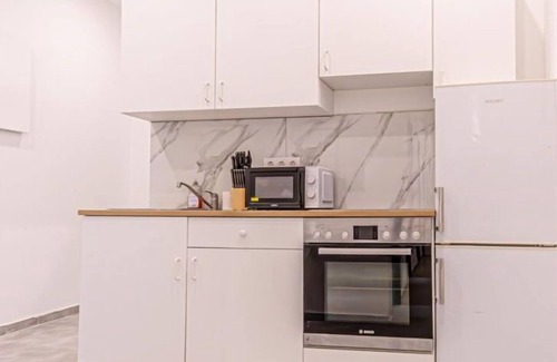 Funfhaus Apartamento | Affordable Room for 4P | 10 Min from Westbahnhof