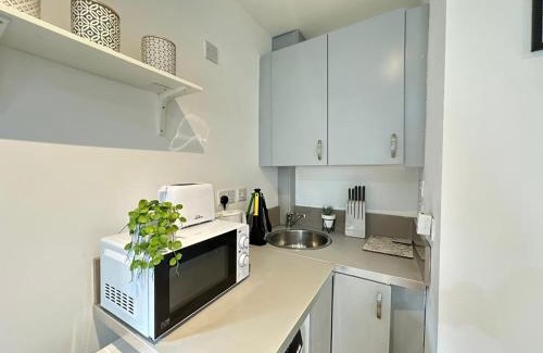 Kensal Green Apartamento | Affordable Studio Apartment In London