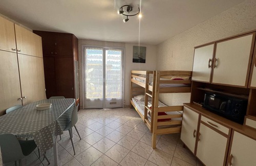 Valras-Plage Apartamento | Estudio económico para 4 personas con balcón cerca de la playa