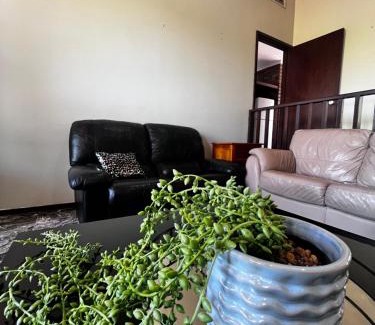 Booragoon Casa | Affotable Relocation FIFO Long Term Queen Bedroom Near City Fremantle Sawn River