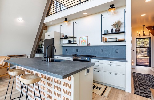 Williams Cabina | Aframe Grand Canyon | Pets | Fenced | Views