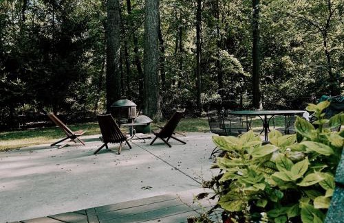 Sturgis Casa | Aframe Lake Hottub, shared pet friendly low fee