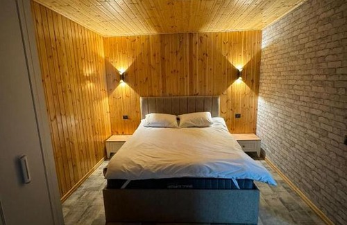 Qechresh Casa | Aframe New