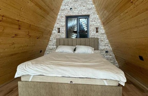 Qechresh Casa | Aframe New