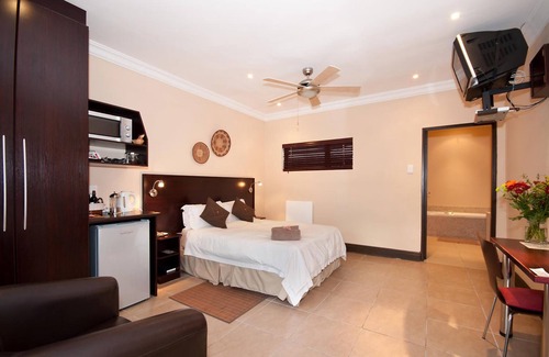 Summerstrand Cama Y Desayuno | Africa Beach B&B