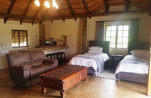Mkhondo Cama Y Desayuno | African Flair Country Lodge