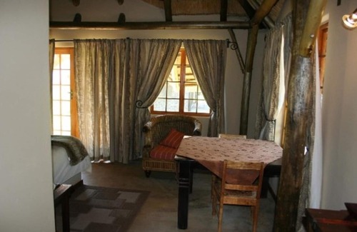 Mkhondo Cama Y Desayuno | African Flair Country Lodge