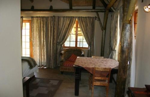 Mkhondo Cama Y Desayuno | African Flair Country Lodge