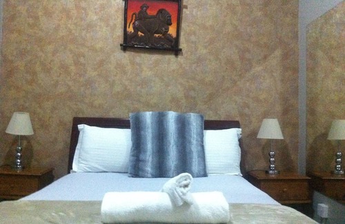 Gaborone Cabina | African Home