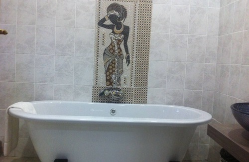 Gaborone Cabina | African Home