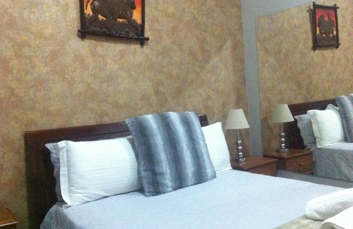 Gaborone Cabina | African Home