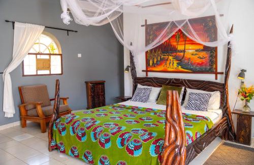 Kerr Serign Hotel | Afro Garden Hotel