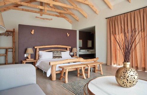 Sesriem Cabina | Agama Lodge