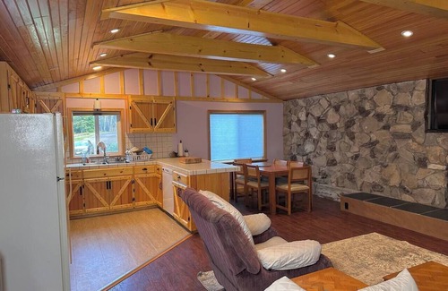 Port Orford Casa | Agate Beach Bungalow
