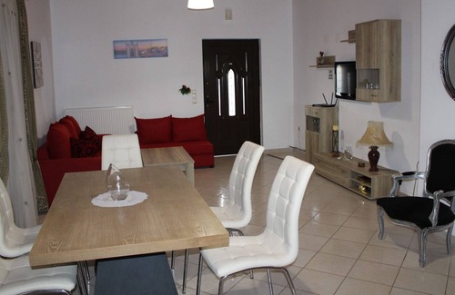 Tsourouniana Cabaña | Aggeliki's traditional cottage in Topolia