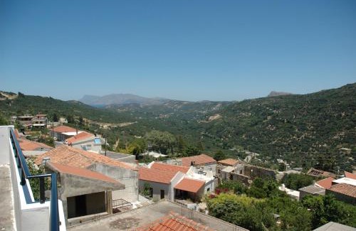Tsourouniana Casa | AGGELIKI'S traditional country cottage