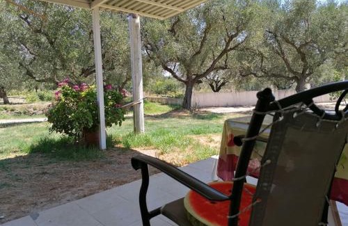 Neromilos Apartamento | Agia Marina Studios, B