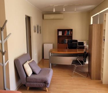 Agia Paraskevi Apartamento | Agia Paraskevi luxury loft