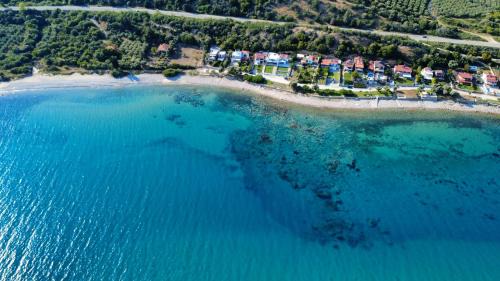Pangaio Apartamento | Agnanti - Seafront Home with Aegean Sea View