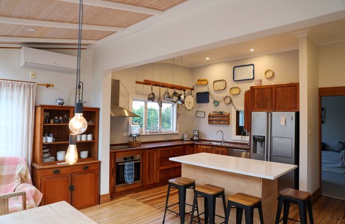 Horokiwi Otro | Agnes House ~ Executive Rural Retreat in the city