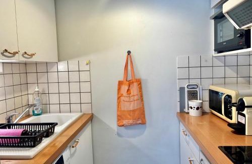 Annecy-le-Vieux Apartamento | Agréable 2 pièces avec terrasse, parking, proche lac et commerces à Annecy - FR-1-432-6