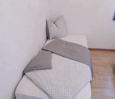 Herstal Apartamento | Agréable maison avec cour à 10min de Liège