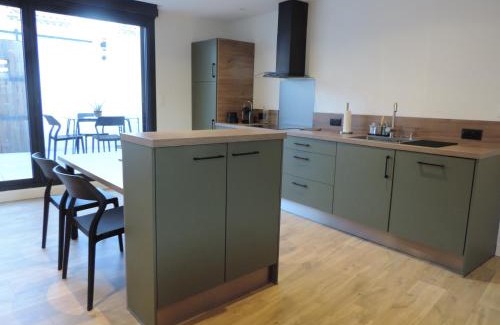 Lespignan Apartamento | Agréable maison de village avec garage & terrasse