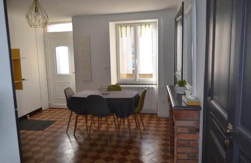 Pargny-les-Reims Apartamento | Agréable maison petit jardin à 7 minutes de Reims