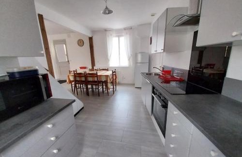 Prunay-le-Gillon Apartamento | Agréable maison 5 couchages