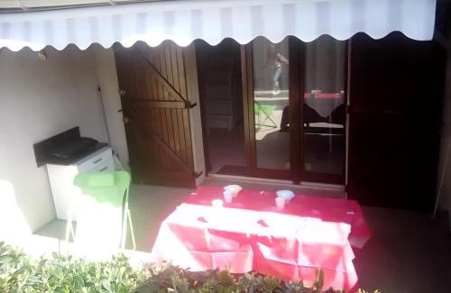 Saint-Cyprien Plage Casa | AGREABLE VILLA DANS LA MARINA AVEC PISCINE