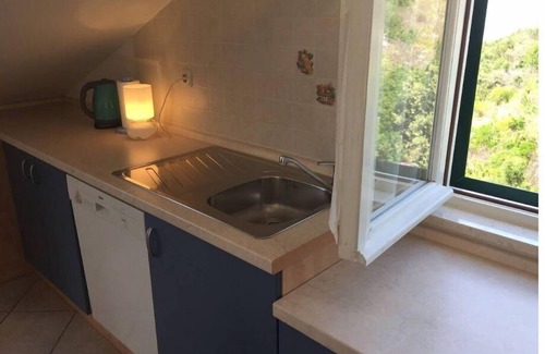 Maslinica Apartamento | Agrimony penthouse in private stately villa
