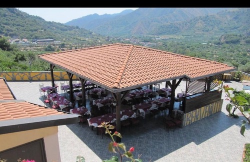 Motta Camastra Otro | Agriturismo Ghiritina