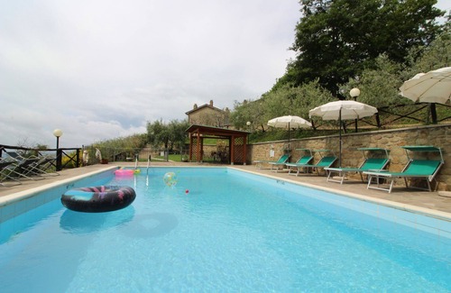 Loro Ciuffenna Villa | Villa con piscina y jardín privado, 5 habitaciones. Situado en una posición panorámica entre Arezzo y Florencia