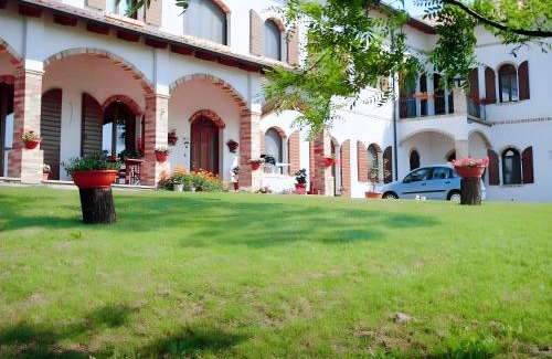 Castelletto Merli Casa | Agriturismo Cascina Favorita