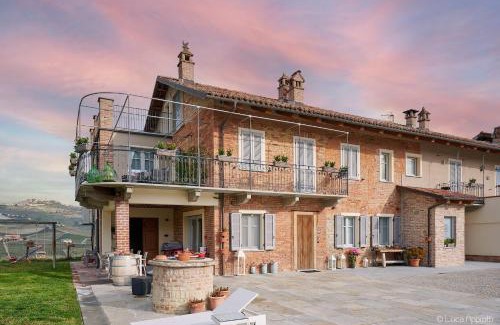 Barolo Casa | Agriturismo Cascina Sciulun