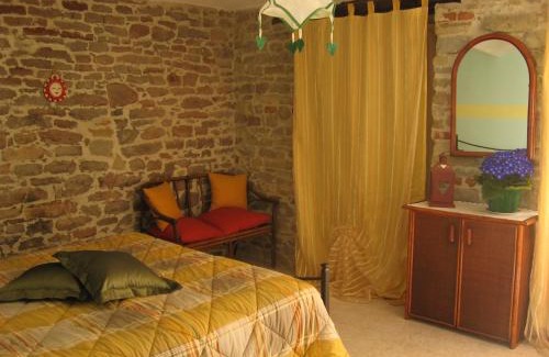 Mango Casa | Agriturismo Cascina Serra