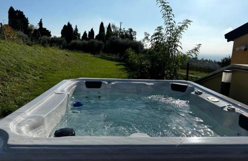 Nord-Ovest Apartamento | Agriturismo Corte Busòla jacuzzi riscaldata uso esclusivo ad un passo da Verona