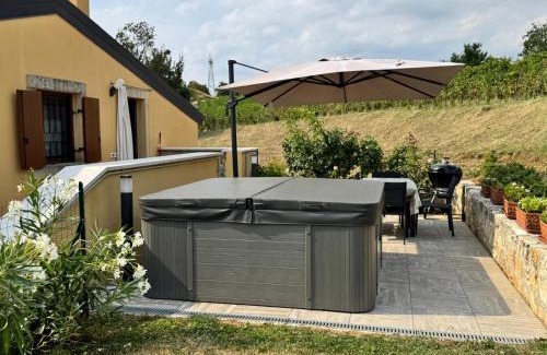 Nord-Ovest Apartamento | Agriturismo Corte Busòla jacuzzi riscaldata uso esclusivo ad un passo da Verona