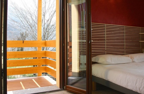 Lecco Cama Y Desayuno | Agriturismo Deviscio, un oasis de tranquilidad y serenidad. HABITACIÓN MAGNODENO