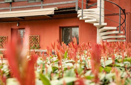 Senna Comasco Casa | Agriturismo Jesson Rosamund
