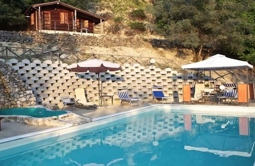 Valtopina Casa | Agriturismo La Collina dei Treni