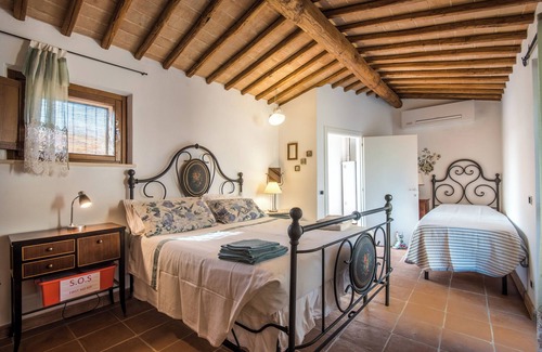 Monteriggioni Otro | Agriturismo "La Farneta" con piscina privada, terrazas privadas y Wi-Fi