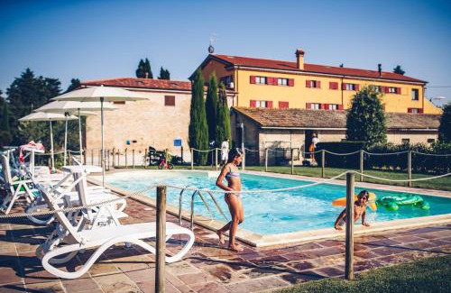 San Lorenzo in Campo Apartamento | Agriturismo Miralbello