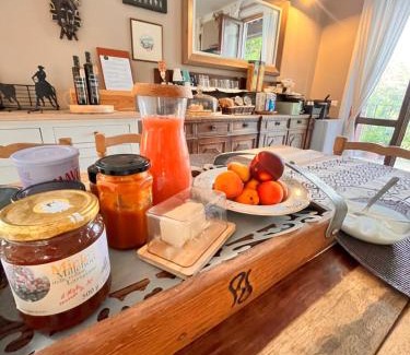 Lari Cama Y Desayuno | Agriturismo Podere Orzale Hospitality & Quarter Horses