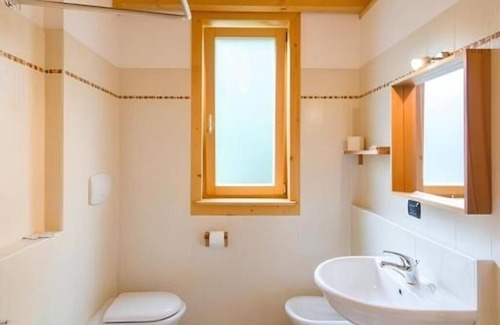 Galbiate Otro | Agriturismo Prisma: Quadruple Room with Private Bathroom