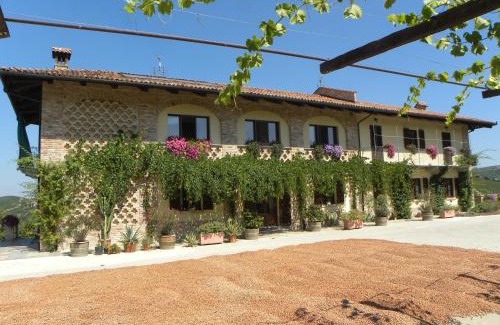 Barbaresco Casa | Agriturismo Tre Stelle